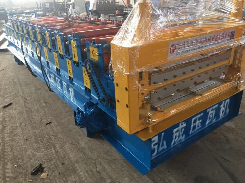 High speed double deck roofing and wall machine