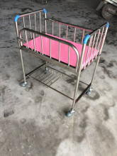 Good Price Folding Stainless Steel New Born Baby Bed