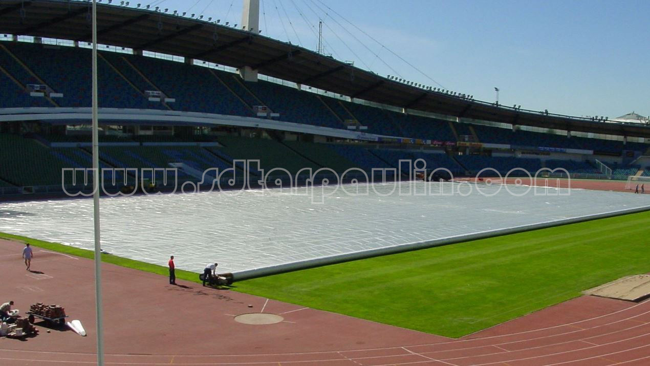 Cubierta del campo de fútbol Football field cover