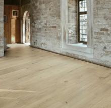 Light Color Oak Engineered Wooden Floors