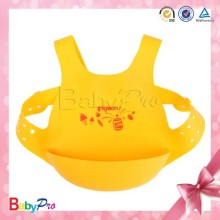 2014 Hot Sale Cute Design Silicone Bibs Baby Bibs Wholesale