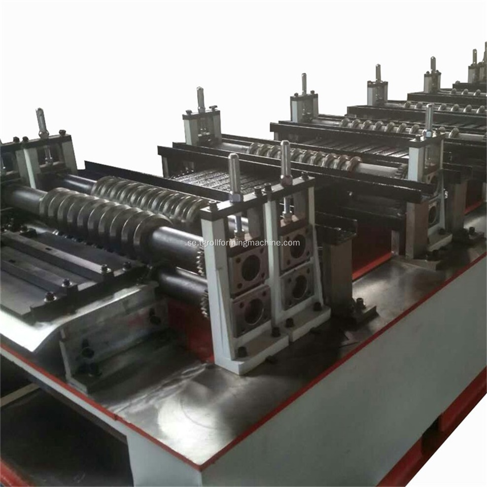 Non-Removal Metal Mesh Formwork Machine