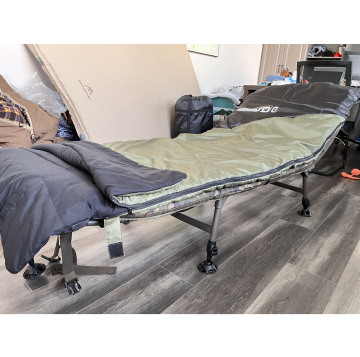 Winter Fishing Camping: Waterproof Camp Bed and Sleeping Bag