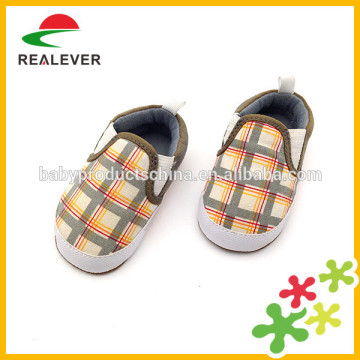 OEM Customized Design comfortable canvas baby shoes infant