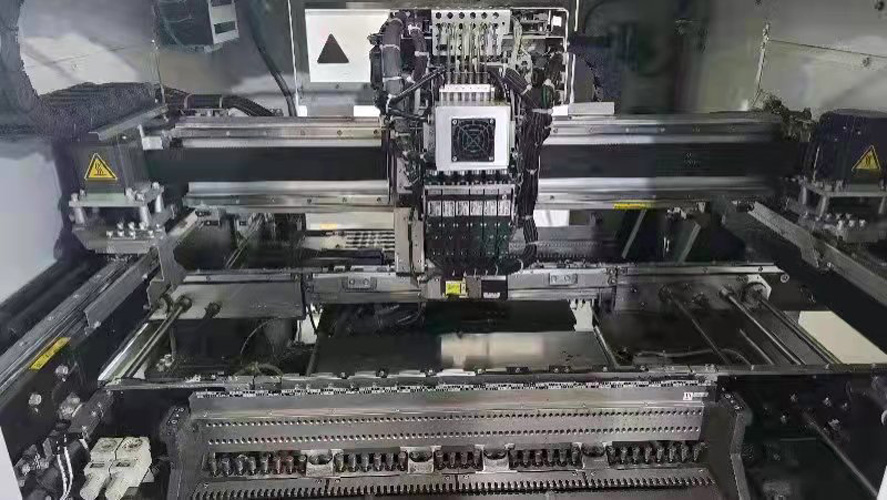 Juki KE2070L nagysebességű chip vágógép