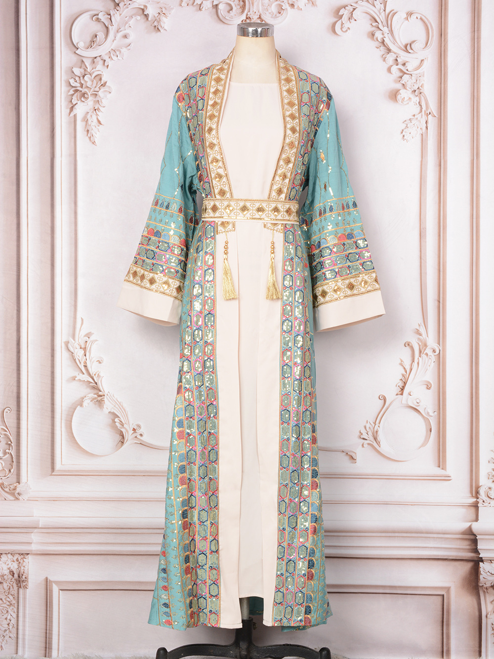 عصر اسلامی شیک عبا Elegant Islamic Evening Abaya with Tassel Embroidery