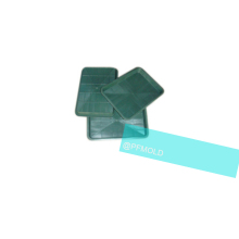 Plastic closure for container injection mold