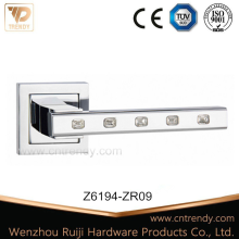 Zinc Alloy Lever Handle Door Lock with Crystal (Z6194-ZR09-CL)