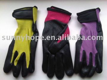 nitrile dipped glove