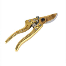 Forged Classic Bypass Pruner: 1 Inch Cutting Capacity Pruning Shears