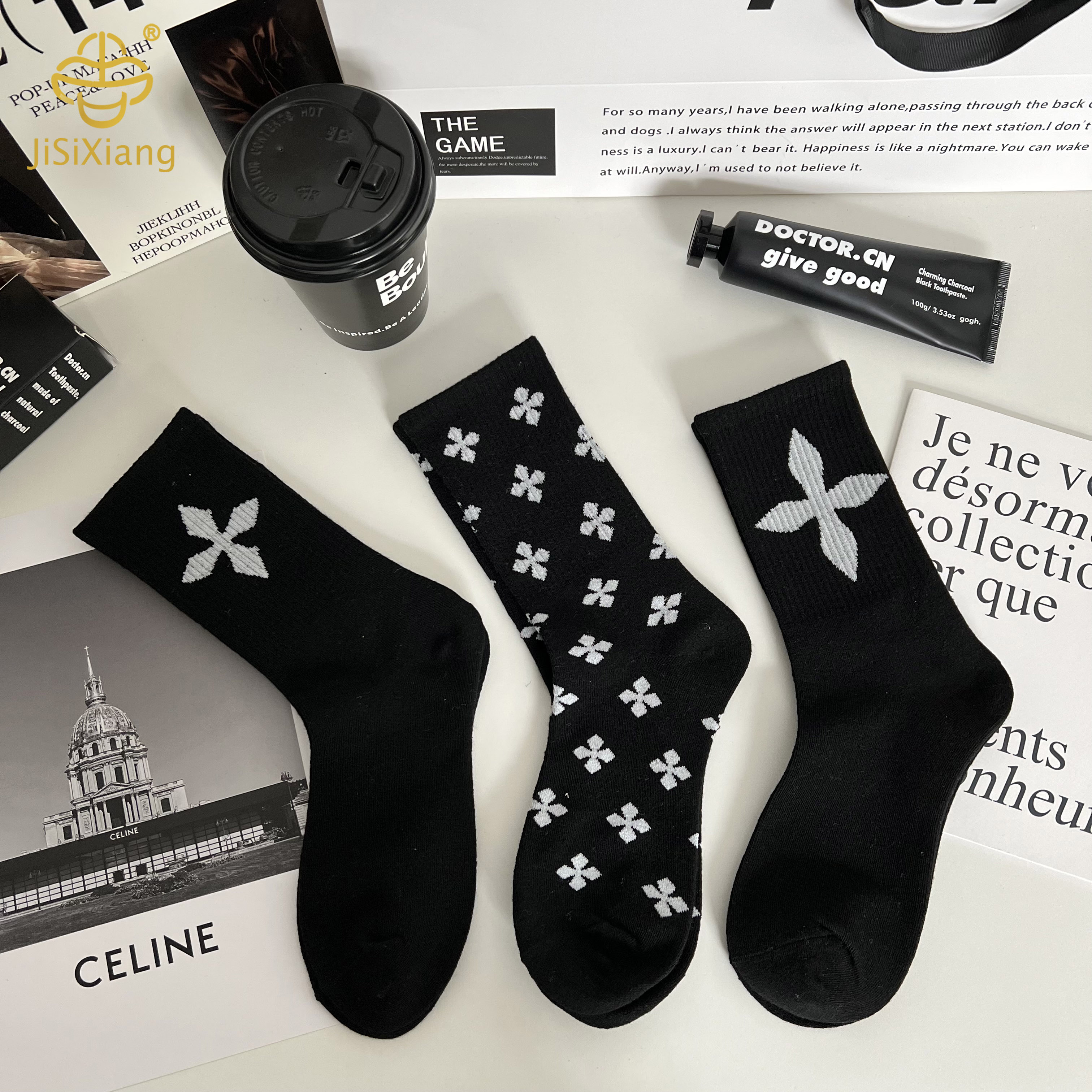 유럽과 미국 검은 교차 긴 양말 European and American black cross long sock