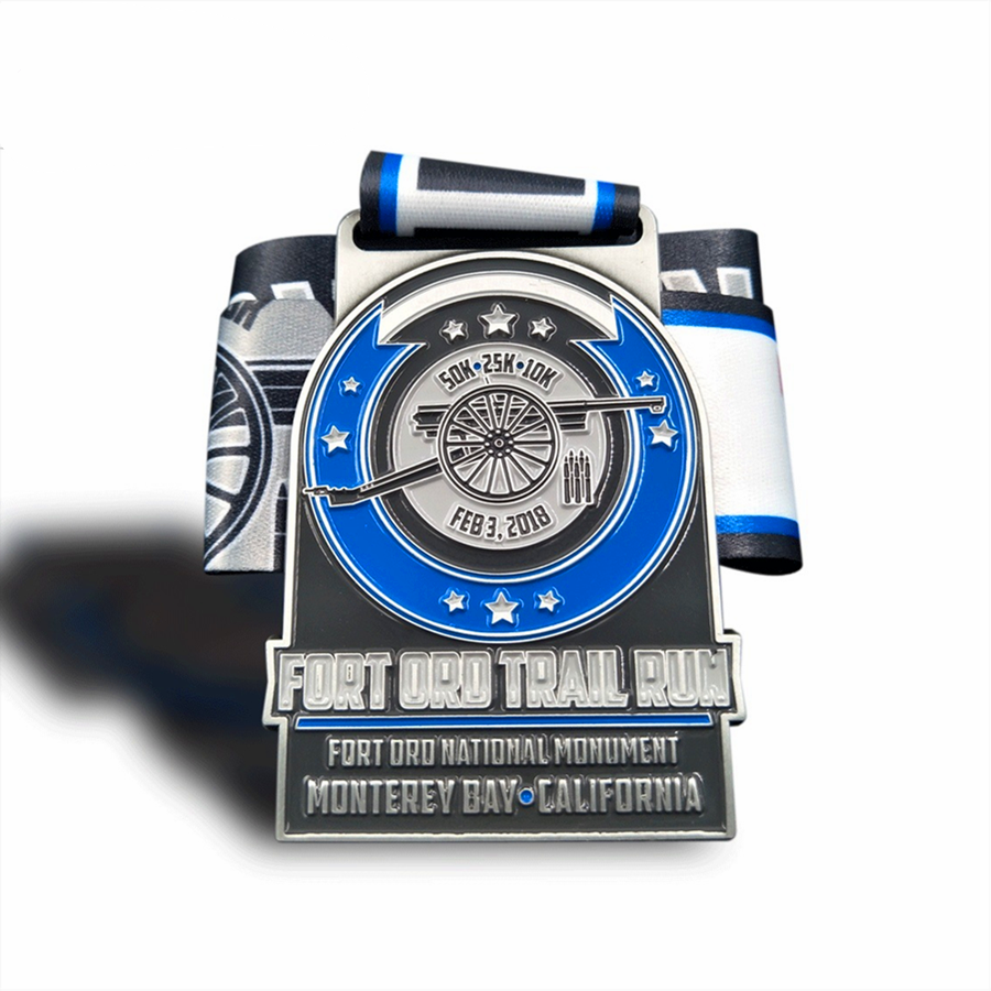 Trail Run Enamel Medal Png