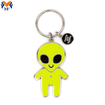 Llavero de esmalte de bebé alienígena personalizado de metal