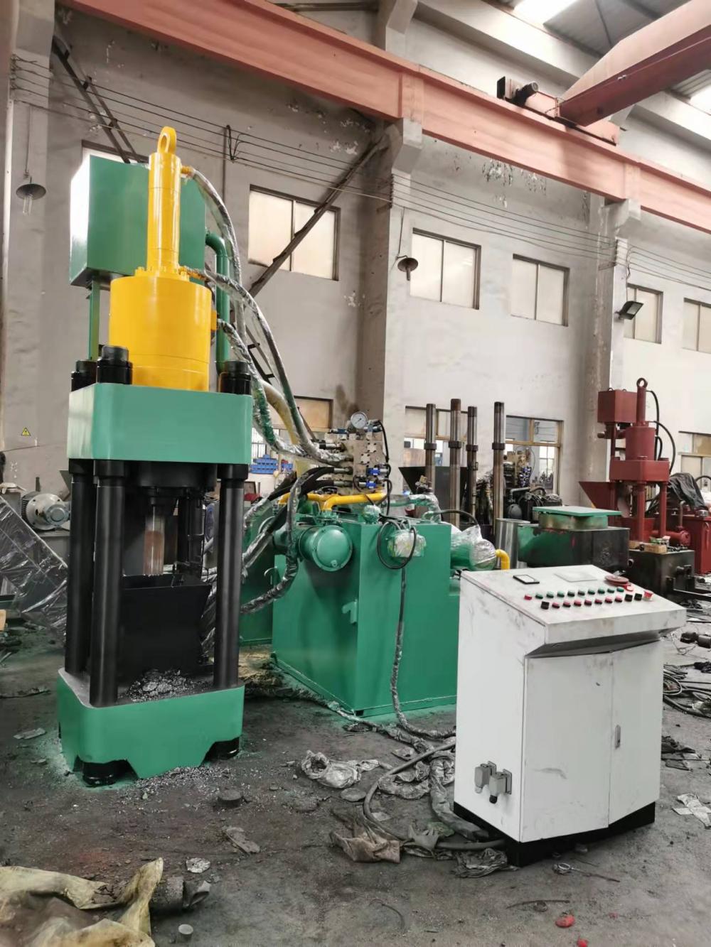 Hoge capaciteit spons ijzeren schroot metalen briket machine