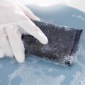 Sponge di scrub metallico per la pulizia della cucina