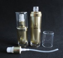 Oval Shaped Acrylic Lotion Pump Bottle for Cosmetic Packaging