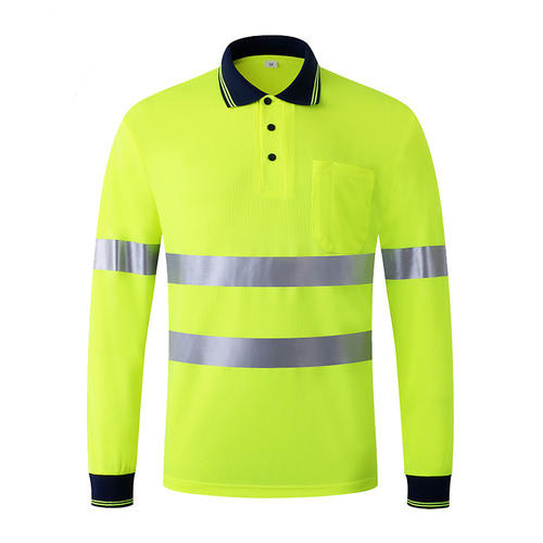 Abbigliamento da lavoro abbinato al colore giallo fluorescente