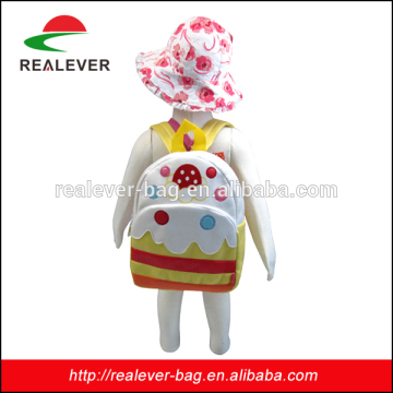 Lovely white cake design cartoon kindergarten bag