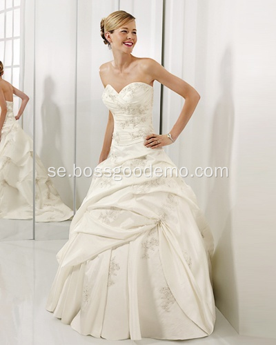 A Line Sweetheart Long Train Tulle Suzhou Wedding Dress 2014