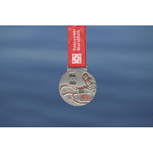 Diseño personalizado Soft Enamel 2018 Vancouver Marathon Medal