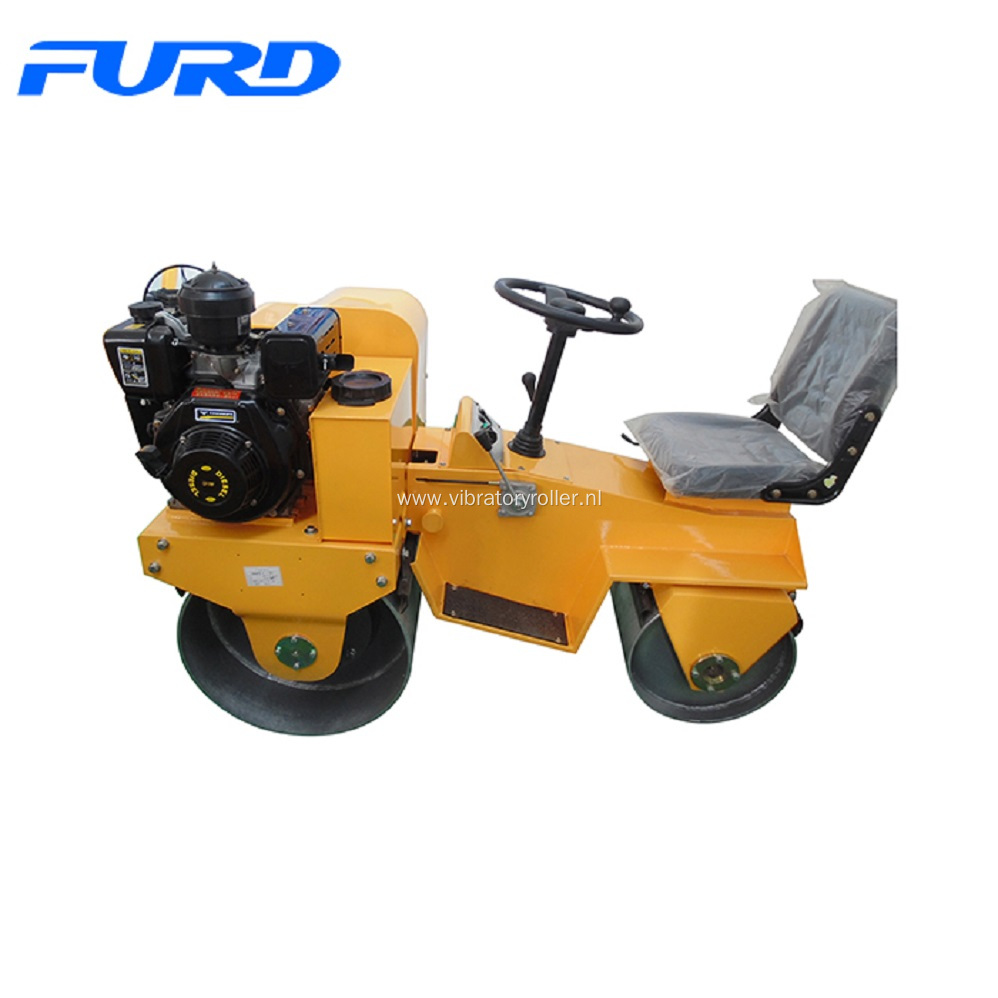 Small Two Wheel Compaction Roller With Hydrostatic System