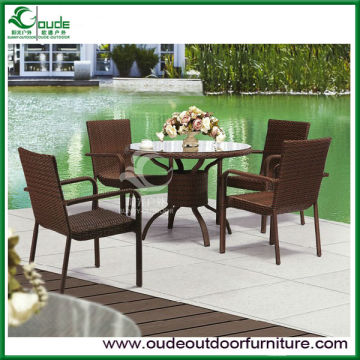 rattan set table and chair