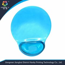 Oil into custom wrist mouse pad