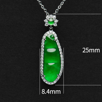 Ladies temperament green jade green jadeite pendant necklace