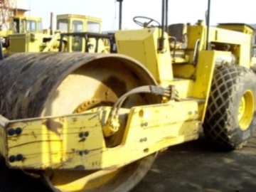 Bomag BW217D-2 roller