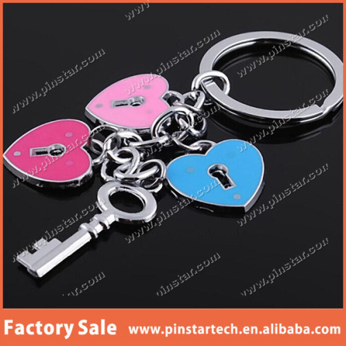 Factory Directly Wholesales Custom Metal Keychain Love Wedding Gifts