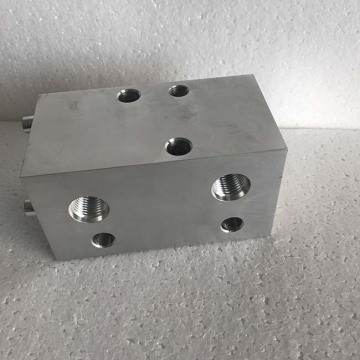 Disesuaikan Bahagian cnc aluminium ketepatan yang tinggi