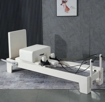 Aluminum Alloy Pilates Reformer Fitness Equipment: Black Pilates Machine