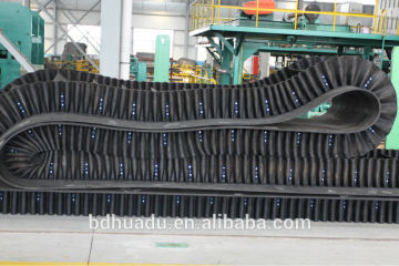 Corrugated side wall conveyor belt
