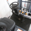 Pengimbang Elektrik Forklift Truck 3000kg