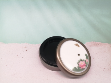 Round Blush Cream Jar Container