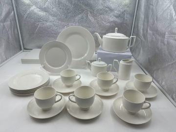Ceramic tableware that embodies traditional craftsmanship