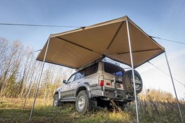 Retracted Car Rooftop Side Awning Shade