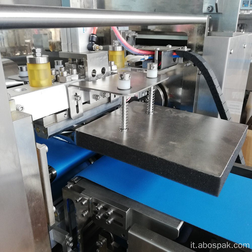 Confezionatrice automatica per alimenti surgelati per gnocchi