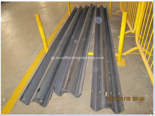 Μηχανή διαμόρφωσης κυλίνδρων guardrail roll forming machine