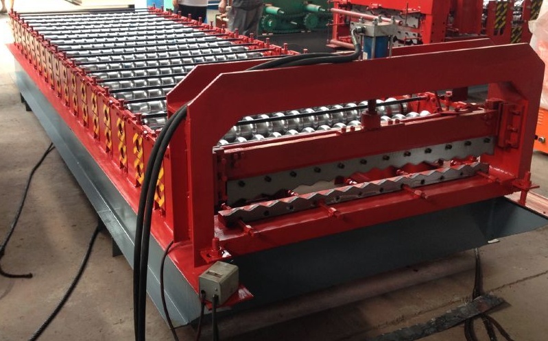 metal corrugated panel roll forming machine