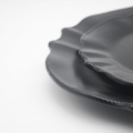 Gorąca wyprzedaż płytki ceramiczne Zestaw tablicy ślubne Eleganckie czarne porcelanowe zestawy obiadowe zachodnie naczynia wytłoczona talerz