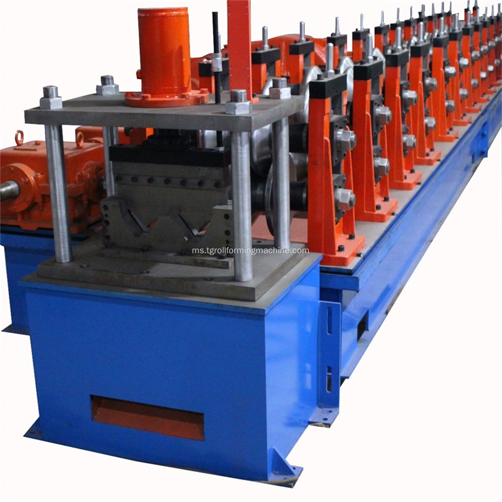 Dua gelombang W Beam Highway Guardrails Roll Forming Machine