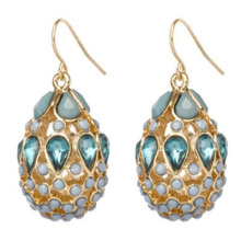 hornet's nest shaped drop earring