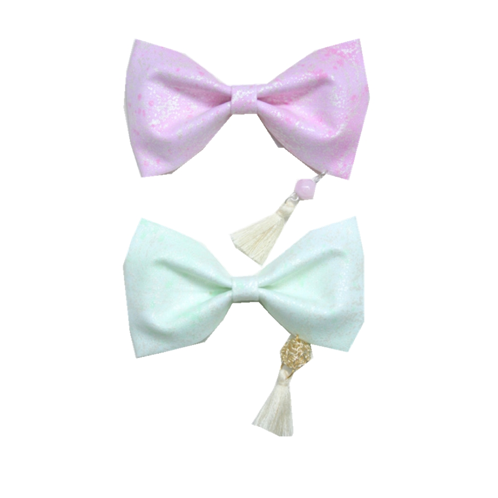 ribbon bow with little tassel