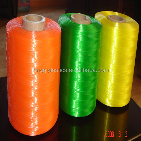 UV stabilized polyethylene monofilament type yarn