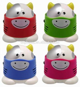 Mini ox shape desk vacuum cleaner