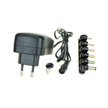 30W Universal AC / DC Adaptor