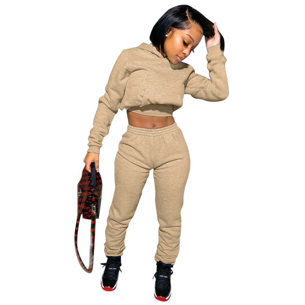 C8051 Wholesale new trendy winter two piece plus size solid color long sleeve crop top hoodie women sweatsuit set