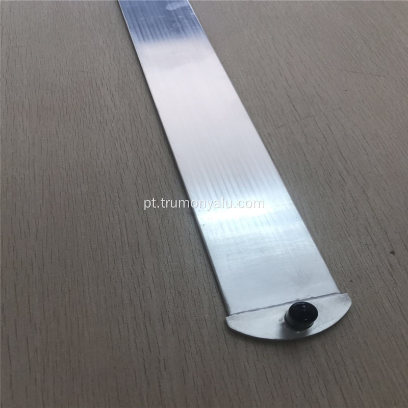 Tubo oval de alumínio com microcanal com conector