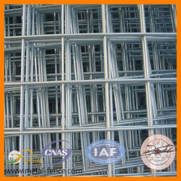 Hog wire panels (manufacturer)
